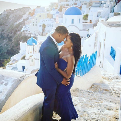 The 15 Best Black Travel Moments You Missed This Week: Sweet Sunset Kisses in Greece